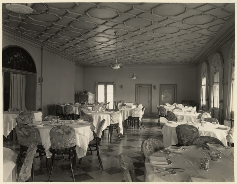 HOLLYWOOD COUNTRY CLUB DINING ROOM, VINTAGE STUDIO CITY COUNTRY CLUB