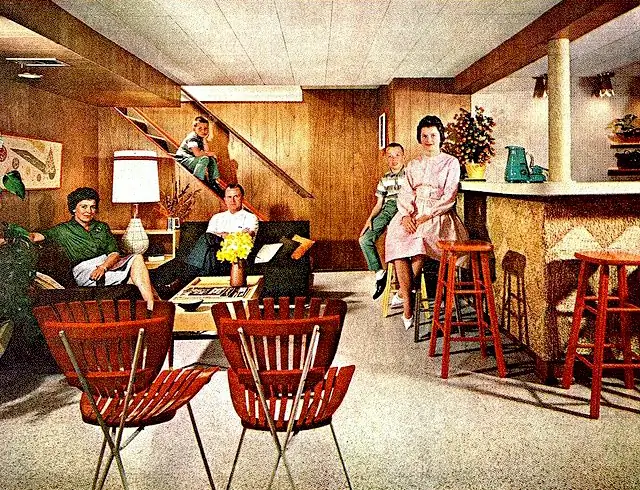 early 5\'s interior architecture